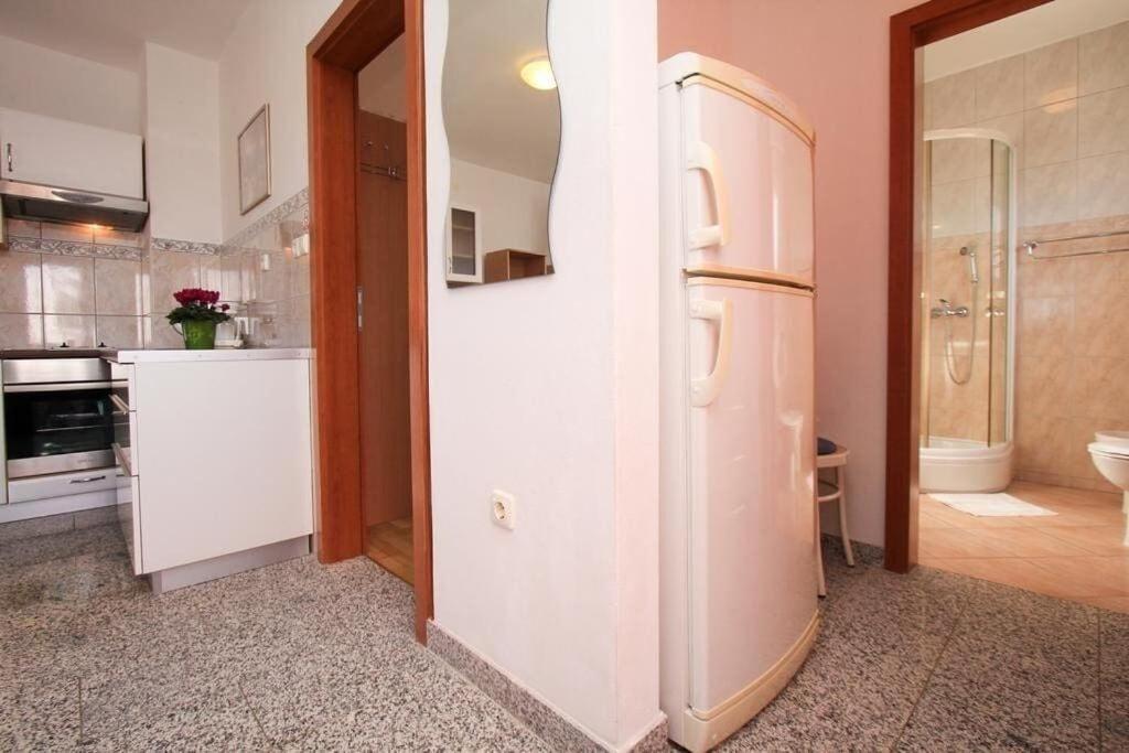 Apartments Ana Sukošan Esterno foto